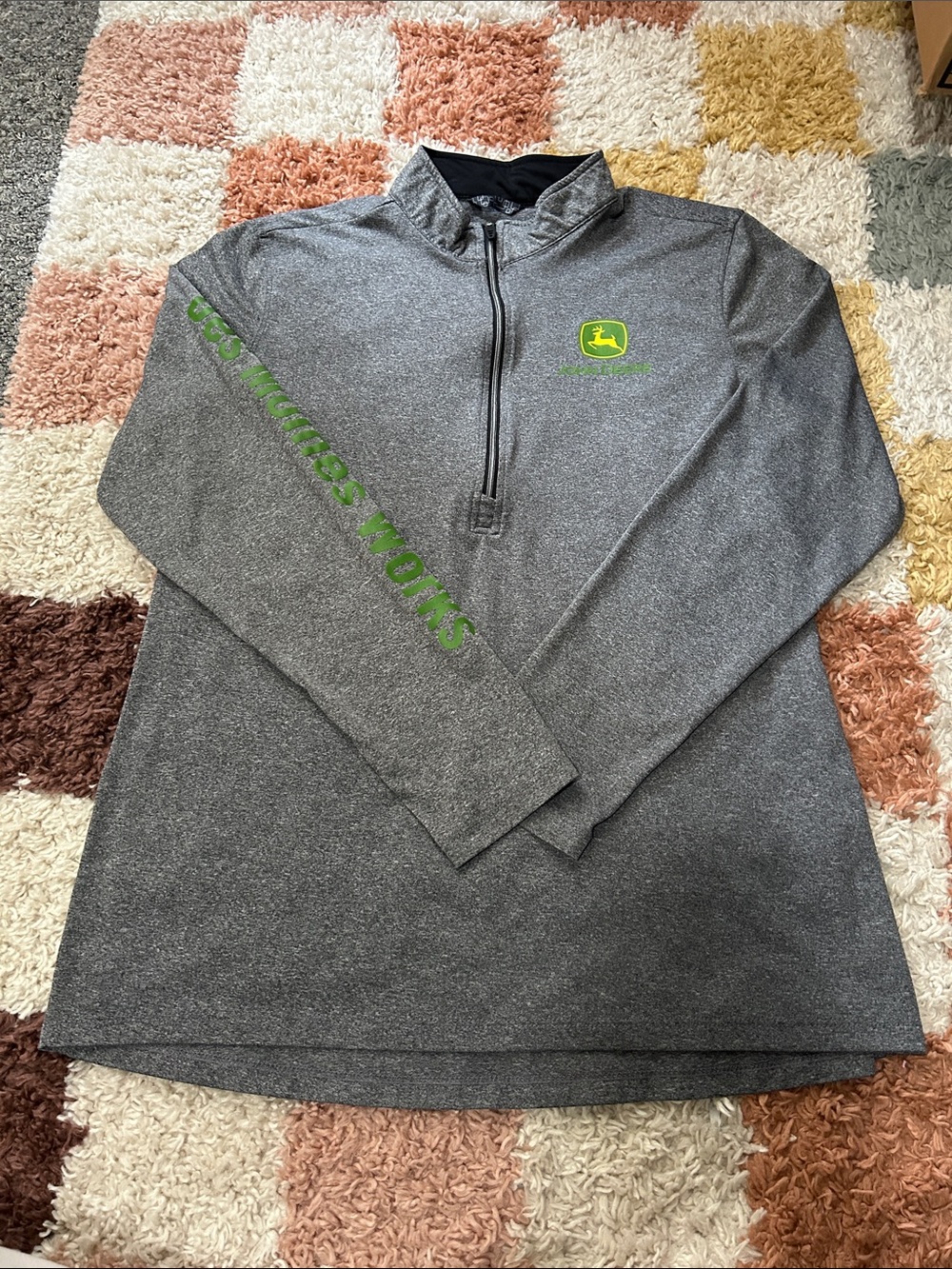 Woman’s Quarter Zip John Deere Long Sleeve Size Large GUC